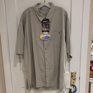 Columbia Men's Tan Short Sleeve Shirt
